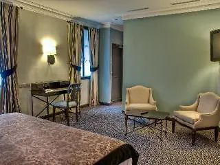 Hotel Fontaines Du Luxembourg Paris