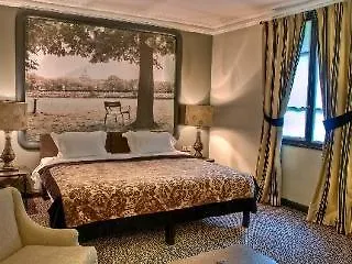 Fontaines Du Luxembourg Szálloda 3*